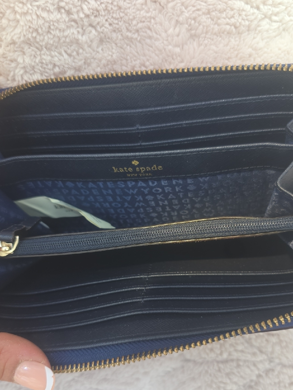 kate spade Zip Wallet - Picture 3 of 5